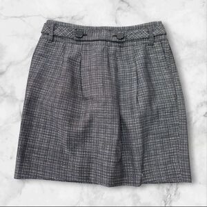 WORN ONCE Ann Taylor Black and Cream Mini Skirt (SIZE:4 Petite)